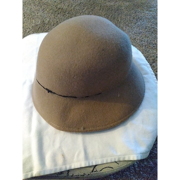 NINE WEST Wool felt bucket hat with faux trim in Camel - Picture 1 of 2